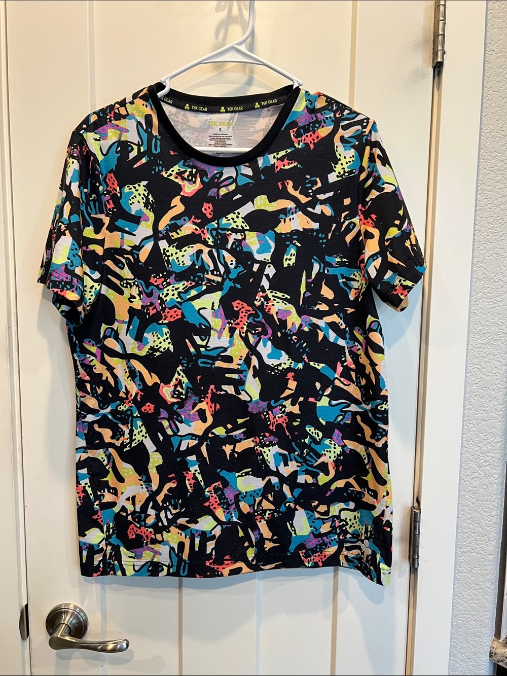 tek gear Black Neon Multicolor Graphic Crew Neck Tee